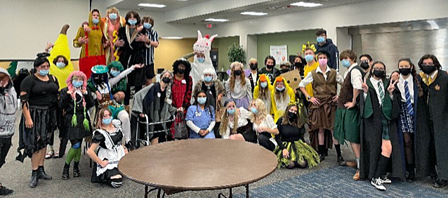 FHS Junior Class Costume Winners 21-22